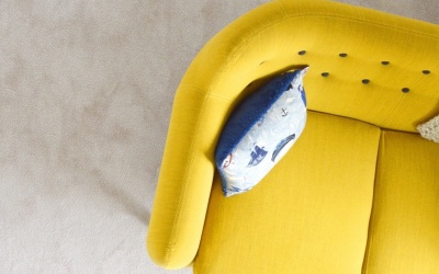 KUNST UND MÖBEL: FARBE FÜR’S WOHNZIMMER!
